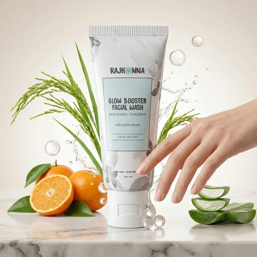 Rajkonna Glow Booster Facial Wash used for deep cleansing and removing dirt from face skin