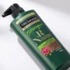 Tresemme Botanique Nourish and Replenish Shampoo 580ml বোতলের পার্সপেক্টিভ ভিউ